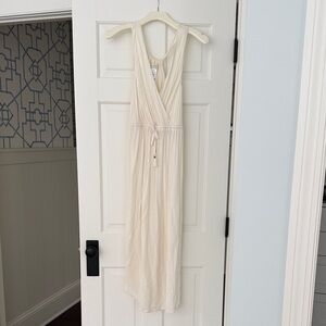 L Space tank cream coverup dress with tie waist. High slit on both sides. Size M